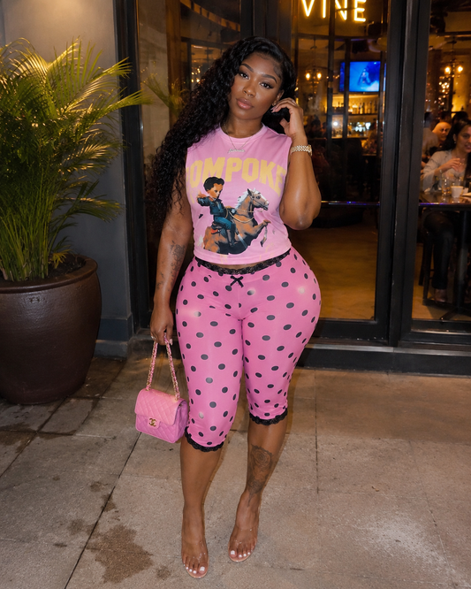 Graphic tee capri set